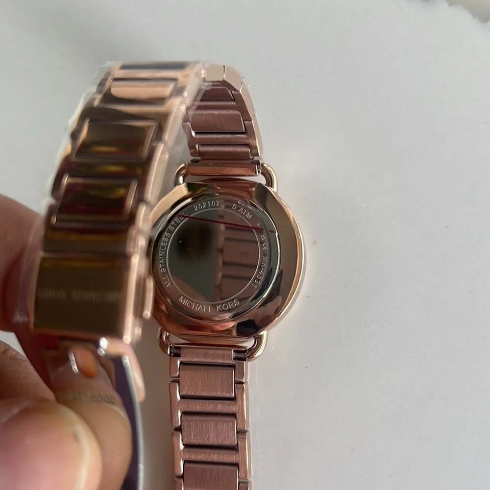 Micheal kors rose gold 32mm